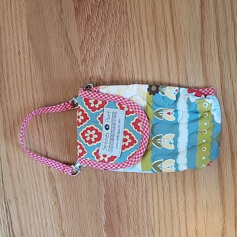 Stitches & Paint small wristlet